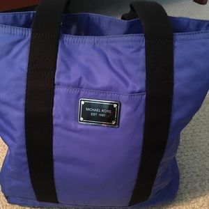 Large tote